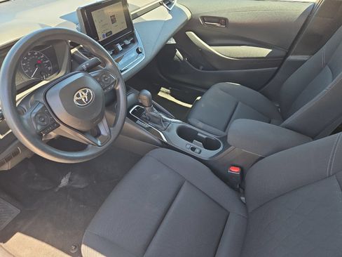 Certified 2025 Toyota Corolla LE FWD image 9