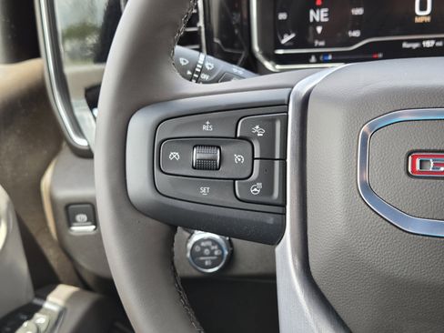 Used 2025 GMC Sierra 2500 SLT w/ SLT Convenience Package image 22