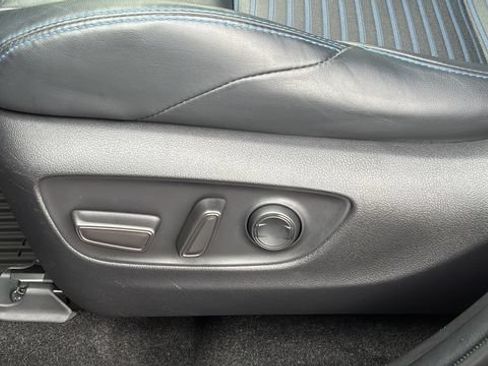 Used 2020 Toyota RAV4 XSE AWD/4WD image 19