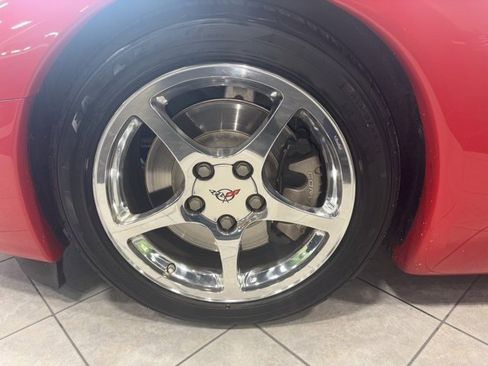 Used 2001 Chevrolet Corvette Convertible w/ Preferred Equipment Group2 image 4