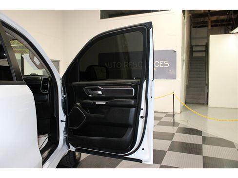Used 2020 RAM 1500 Laramie image 24