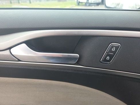 Used 2018 Ford Fusion S image 19