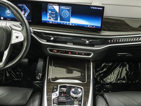 Used 2024 BMW X7 xDrive40i w/ Executive Package AWD/4WD image 13