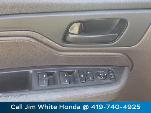 Certified 2021 Honda Odyssey EX image 16
