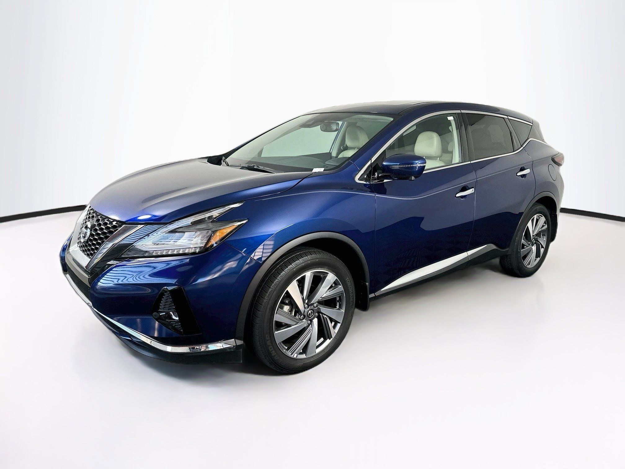 Used 2021 Nissan Murano SL w/ SL Moonroof Package FWD image 3