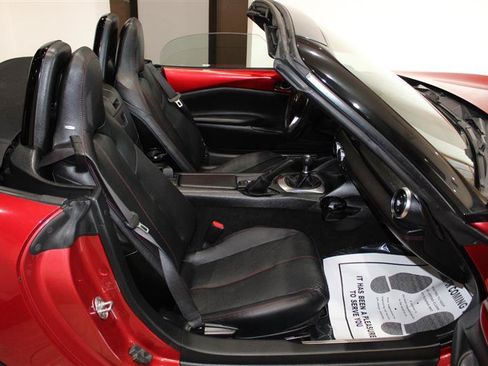Used 2016 MAZDA MX-5 Miata Grand Touring RWD image 24