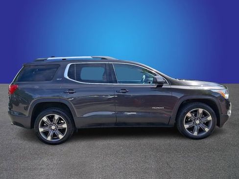 Used 2017 GMC Acadia SLT AWD/4WD image 3