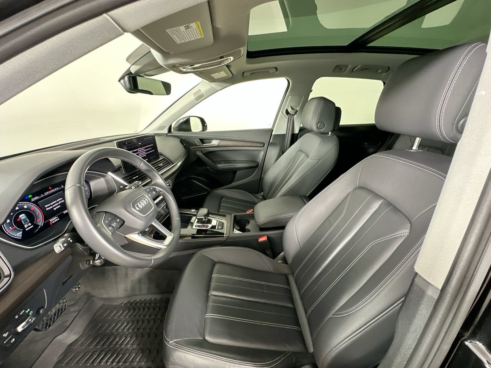 Used 2023 Audi Q5 Premium Plus AWD/4WD image 32