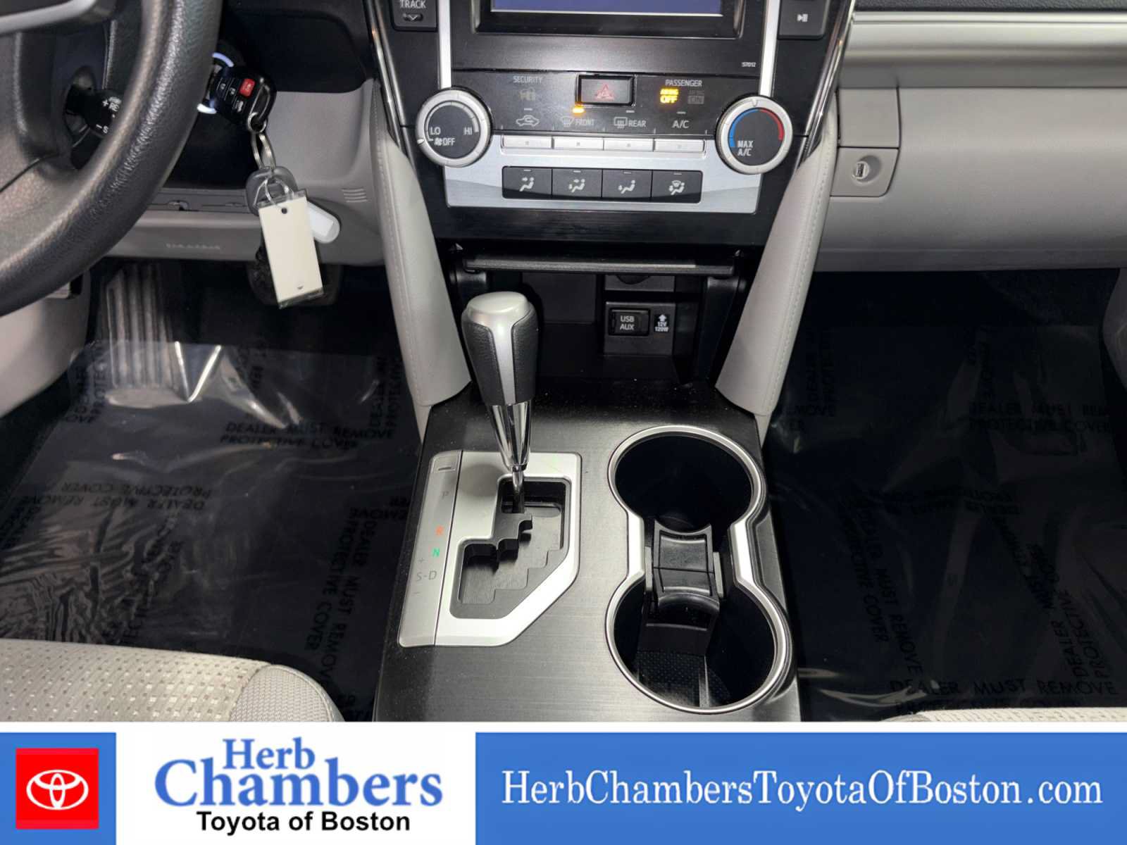 Used 2012 Toyota Camry LE FWD image 15