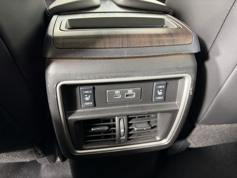 Used 2019 Nissan Murano Platinum image 18