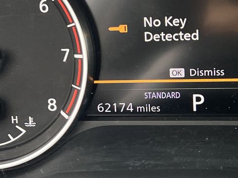 Used 2021 Nissan Rogue SV FWD image 12