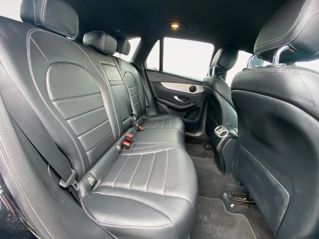 Used 2020 Mercedes-Benz GLC 300 image 14