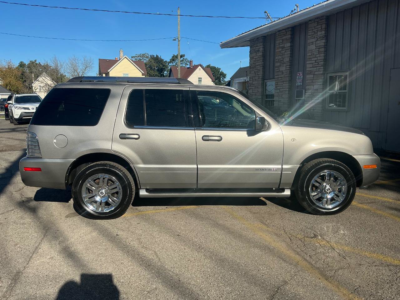 Used 2008 Mercury Mountaineer Premier AWD/4WD image 3