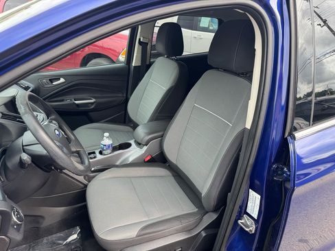 Used 2015 Ford Escape SE w/ Equipment Group 201A FWD image 12