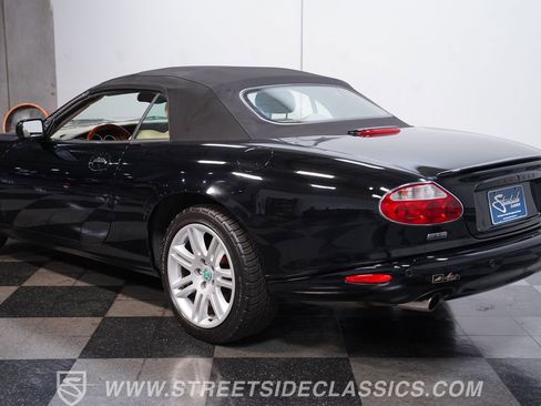 Used 2004 Jaguar XK8 Convertible RWD image 8