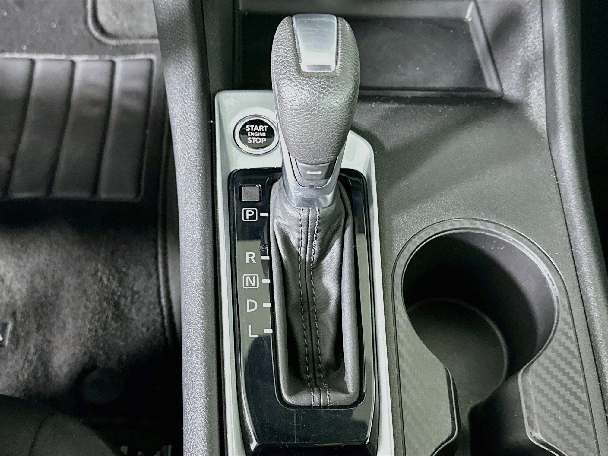 Used 2025 Nissan Altima 2.5 SV FWD image 24