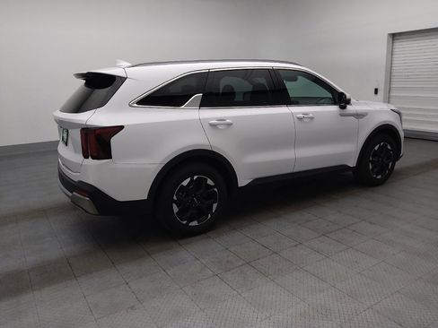 Used 2024 Kia Sorento S FWD image 10