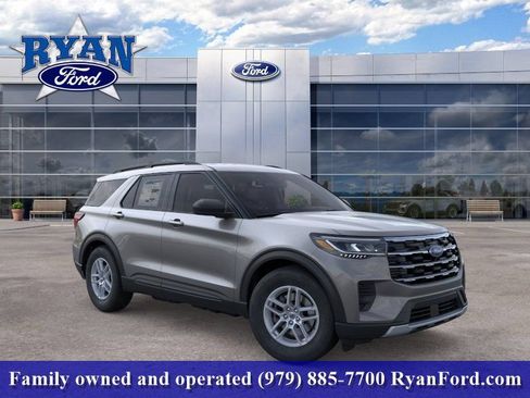 New 2026 Ford Explorer Active RWD image 7