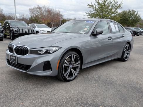 Certified 2023 BMW 330i Sedan w/ Convenience Package image 5