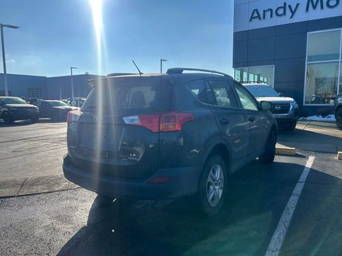 Used 2013 Toyota RAV4 LE image 4