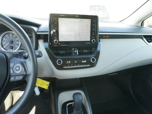 Used 2022 Toyota Corolla LE w/ Carpet Mat Package (TMS) FWD image 14