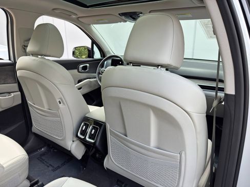 Used 2025 Kia Sorento SX AWD/4WD image 36