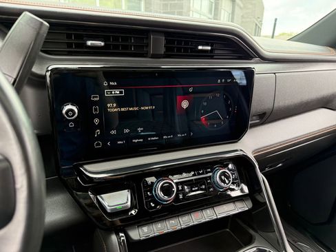 Used 2024 GMC Sierra 3500 AT4 w/ AT4 Premium Plus Package image 39