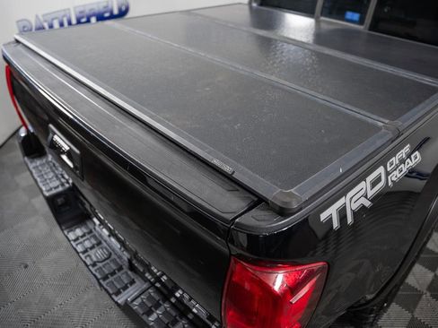 Used 2016 Toyota Tacoma TRD Off-Road w/ Towing Package image 10