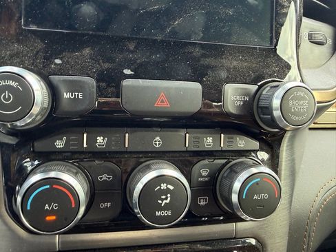 Used 2022 RAM 1500 Limited w/ Body Color Bumper Group image 16