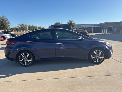 Used 2014 Hyundai Elantra Limited image 2