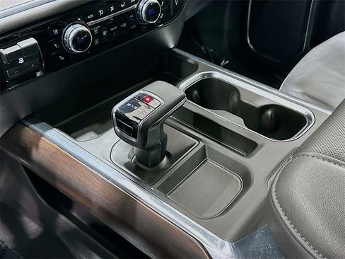 Used 2024 GMC Sierra 1500 SLT w/ SLT Premium Plus Package image 17