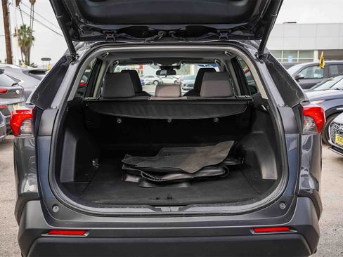 Used 2023 Toyota RAV4 XLE w/ Convenience Package image 25