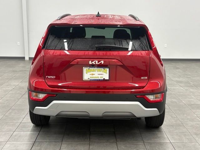 Used 2023 Kia Niro EX FWD image 3