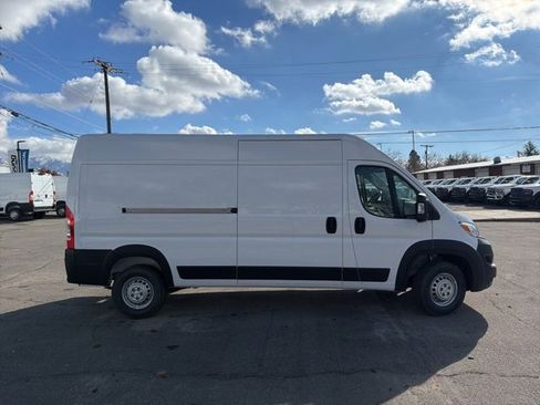 New 2026 RAM ProMaster 2500 w/ Convenience Group image 2