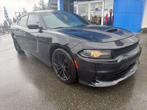 Used 2020 Dodge Charger R/T w/ Blacktop Package image 2