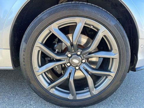 Used 2019 Land Rover Range Rover Sport SVR image 35