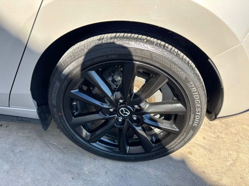 Used 2023 MAZDA MAZDA3 s image 10