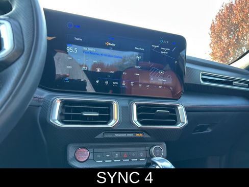 Used 2025 Ford Mustang GT Premium image 31