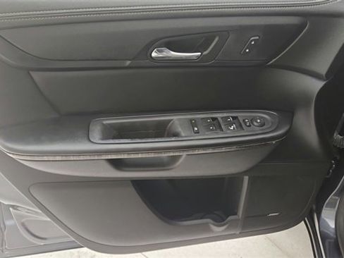 Used 2014 GMC Acadia SLT image 14