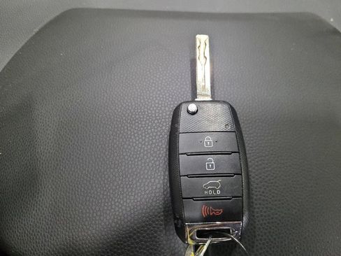 Used 2016 Kia Soul w/ Convenience Package FWD image 32