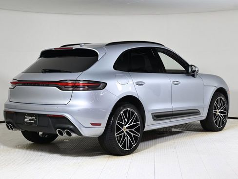 Certified 2024 Porsche Macan image 7