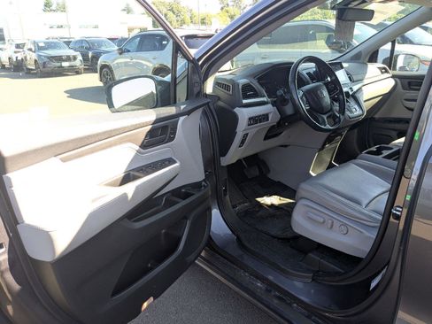 Used 2019 Honda Odyssey EX-L image 16