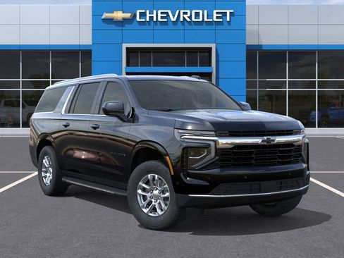 New 2026 Chevrolet Suburban LS image 7