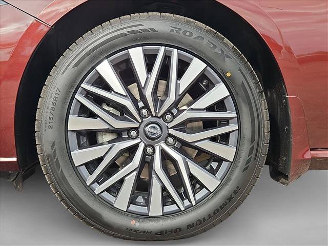 Used 2023 Nissan Altima 2.5 SV AWD/4WD image 29