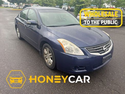 Used 2010 Nissan Altima 2.5 SL w/ SL Pkg FWD image 1