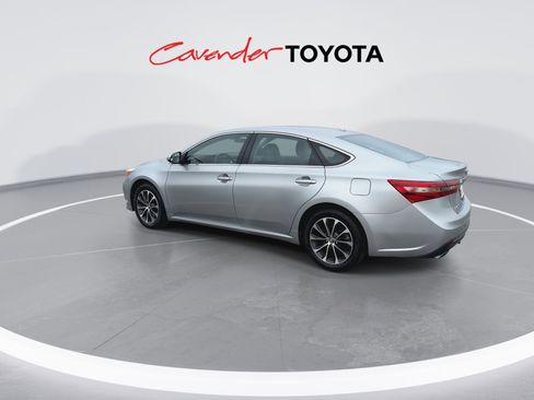 Certified 2018 Toyota Avalon XLE image 6