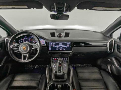 Used 2019 Porsche Cayenne image 26