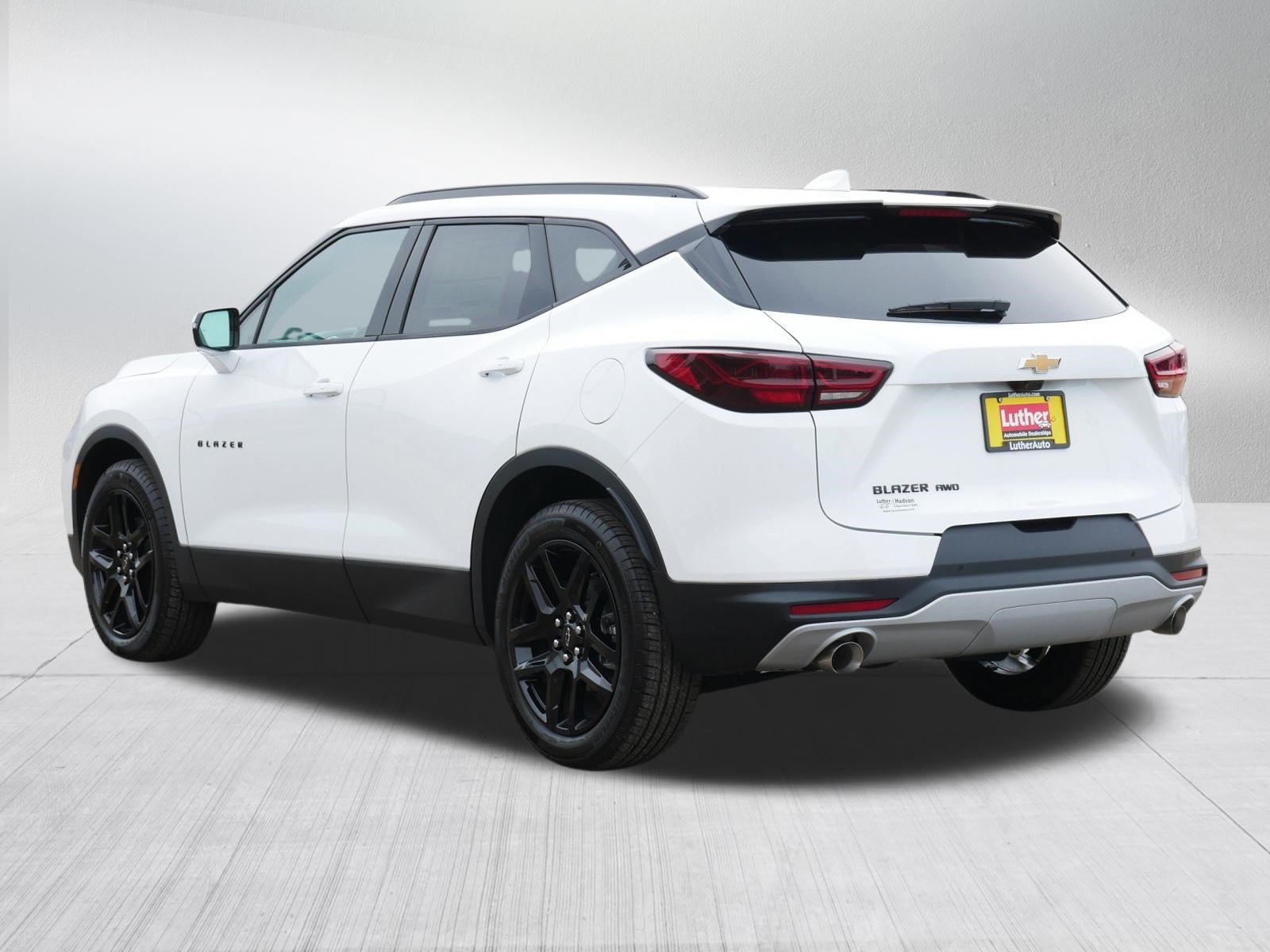 New 2026 Chevrolet Blazer LT w/ Sound & Technology Package AWD/4WD image 3