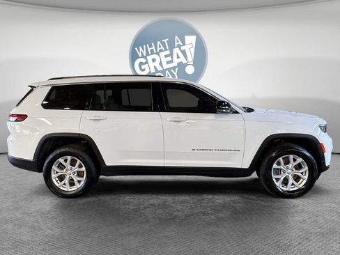 Used 2023 Jeep Grand Cherokee L Limited AWD/4WD image 2