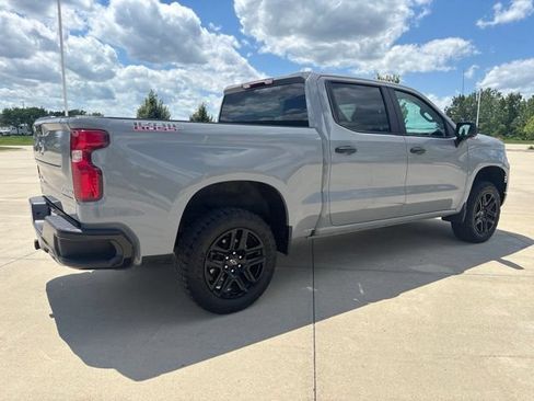 Used 2024 Chevrolet Silverado 1500 Custom Trail Boss AWD/4WD image 46